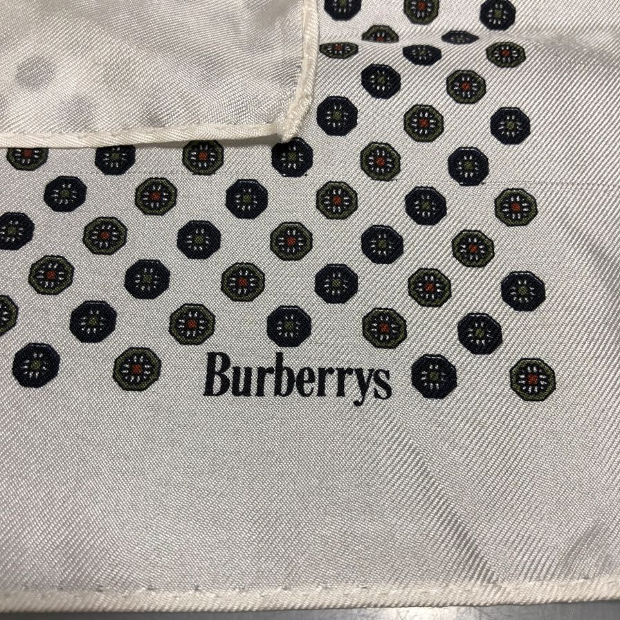 バーバリーズ ポケット チーフ  ポケットスクエア シルク想定 メンズ 32cm×32cm ホワイト系 Burberry's
