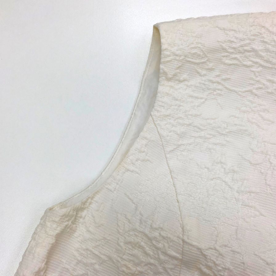 美品◆フォクシー ノースリーブワンピース 33069 レディース サイズ38 ホワイト系 FOXEY 【AFB23】