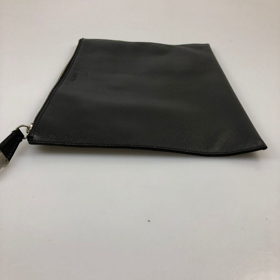 プラダ サフィアーノ レザー 薄型 クラッチ バッグ ブラック PRADA【AFE8】
