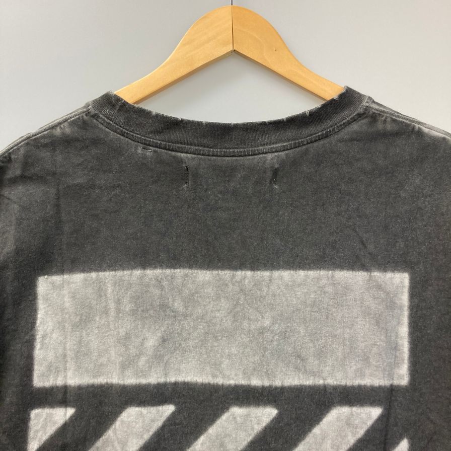 美品◆オフホワイト 半袖Tシャツ ダメージ加工 グレー系 メンズ サイズM OFF WHITE 【AFB3】