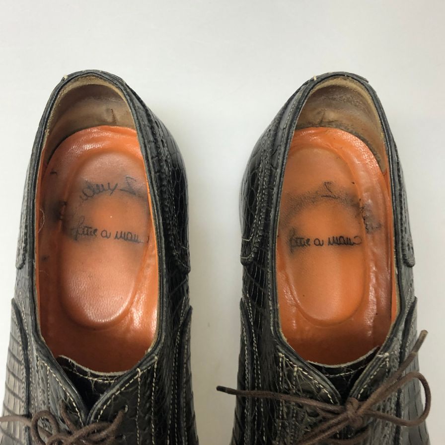 サントーニ レザー クロコダイル 型押し パンチドキャップトゥ ストレートチップ メンズ サイズ8.5 ブラック Santoni 約27.5cm【PTM2】