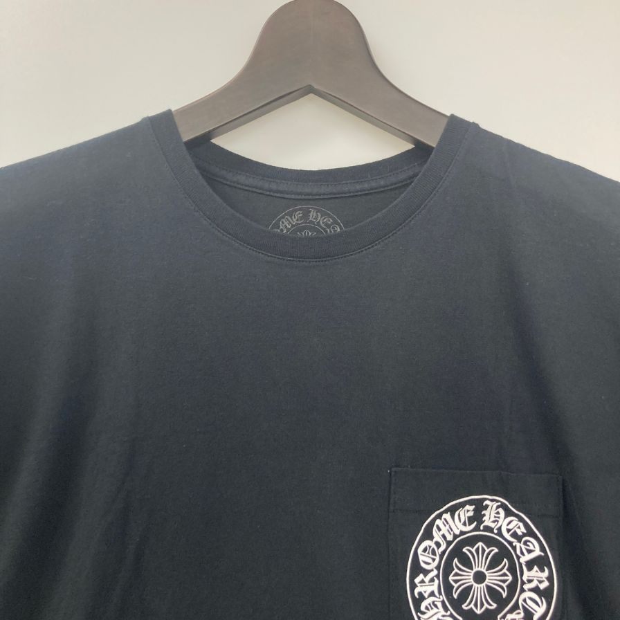 美品◆クロムハーツ Tシャツ ポケットT 胸元ロゴ 星柄 ブラック サイズL メンズ CHROME HEARTS 【AFB38】