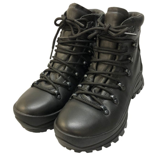 メレル ブーツ トレッキングブーツ Bristol MID レディース サイズ24.5 ブラック MERRELL 約24.5cm【AFD９】