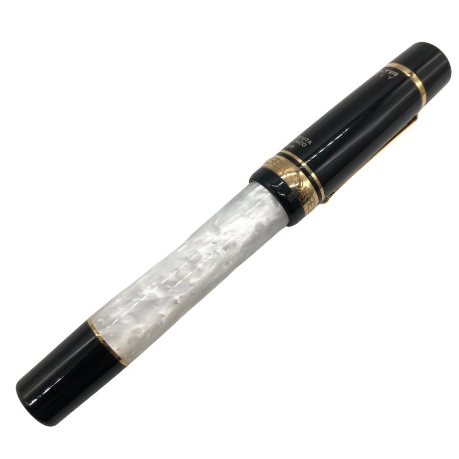 Very good condition ◆Delta Fountain Pen Dolce Vita Federico Nib 18Kt Black White DELTA DOLCE VITA [AFI3] 