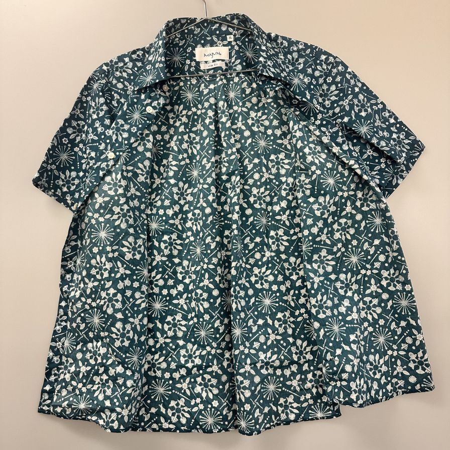 極美品◆マジュン かりゆしウェア 半袖シャツ メンズ サイズXL 総柄 MAJUN Eternal 【AFB3】