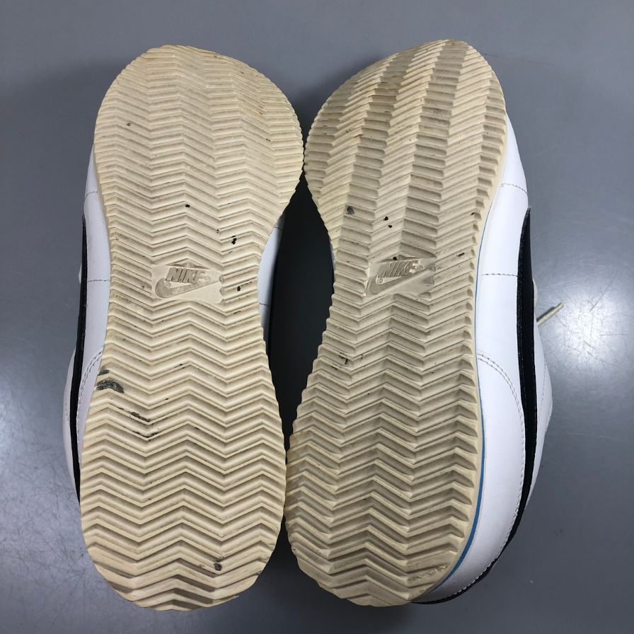ナイキ コルテッツ ホワイト アンド ブラック 27.5cm DM4044 100 Nike Cortez White and Black 約27.5cm【AFD15】
