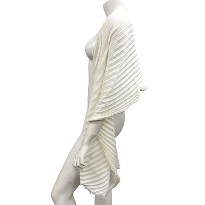 イッセイミヤケ プリーツ ストール ホワイト シルク混 IM43AD102 ISSEY MIYAKE【AFI20】