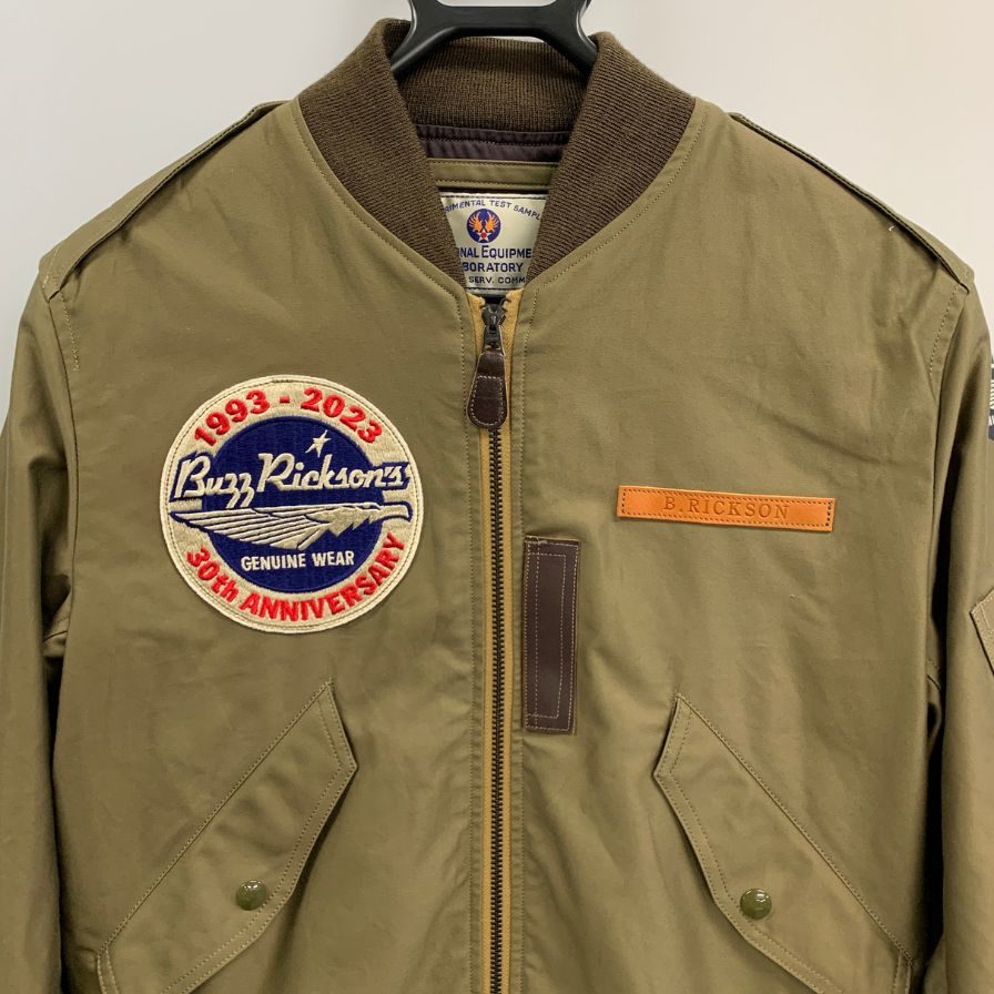 極美品◆バズリクソンズ ミリタリージャケット 30周年記念 1993-2023 メンズ カーキ サイズ38 BUZZ RICKSON'S 【AFA3】