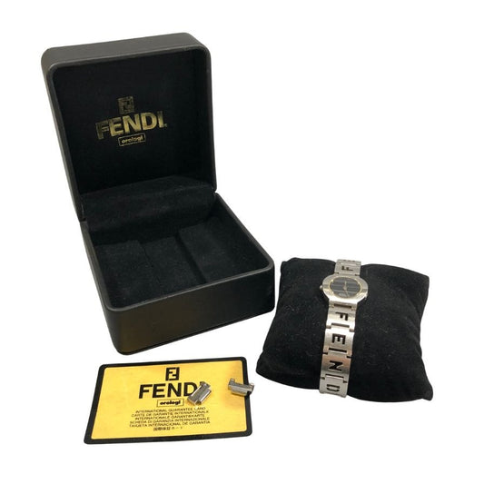 フェンディ 腕時計 3050 L クォーツ式 シルバー 黒文字盤 FENDI【AFI18-2】