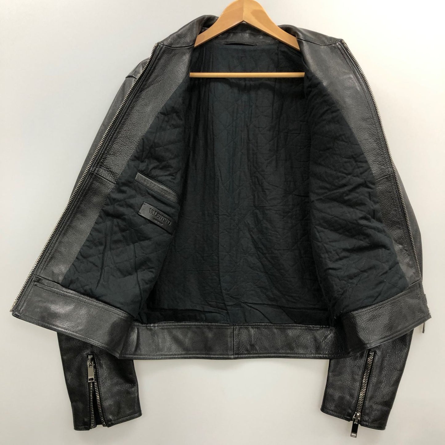 極美品◆ヴァレンティノ レザージャケット スタッズ ALWAYS ブラック カウレザー メンズ サイズI48 VALENTINO 【AFG1】