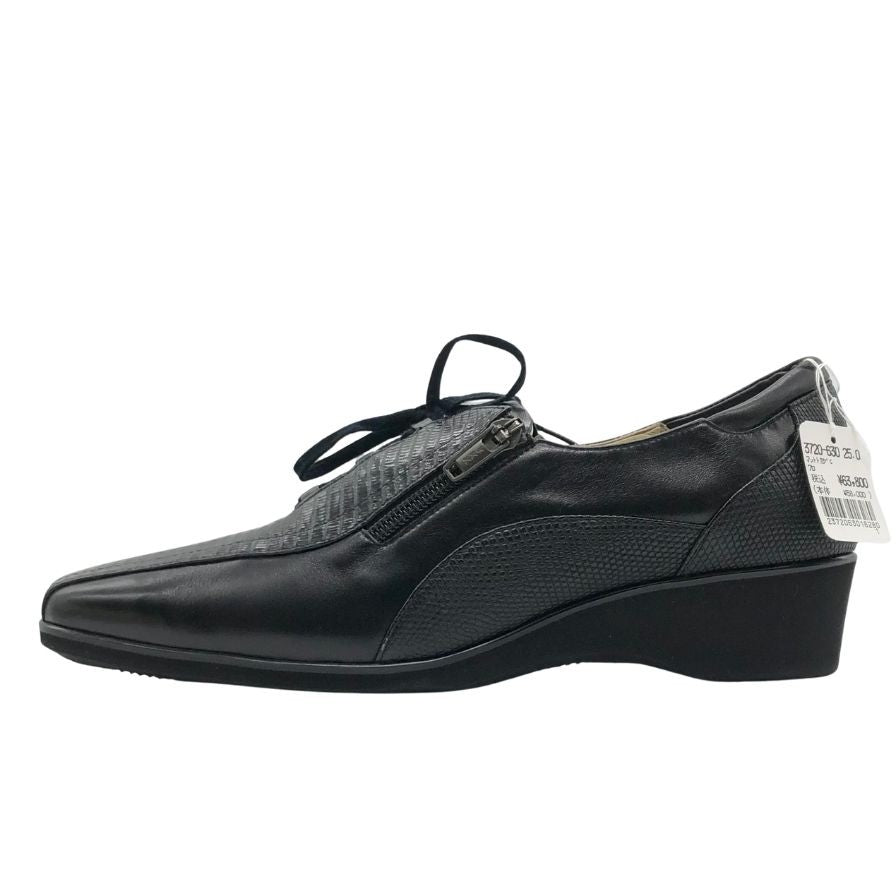 値下げ新品★★MANA★人気商品★厚底ブラックレザーシューズ★希少サイズ24.5 BIOM INFINITE Women ウィメンズ レザースニーカー | ブラック
