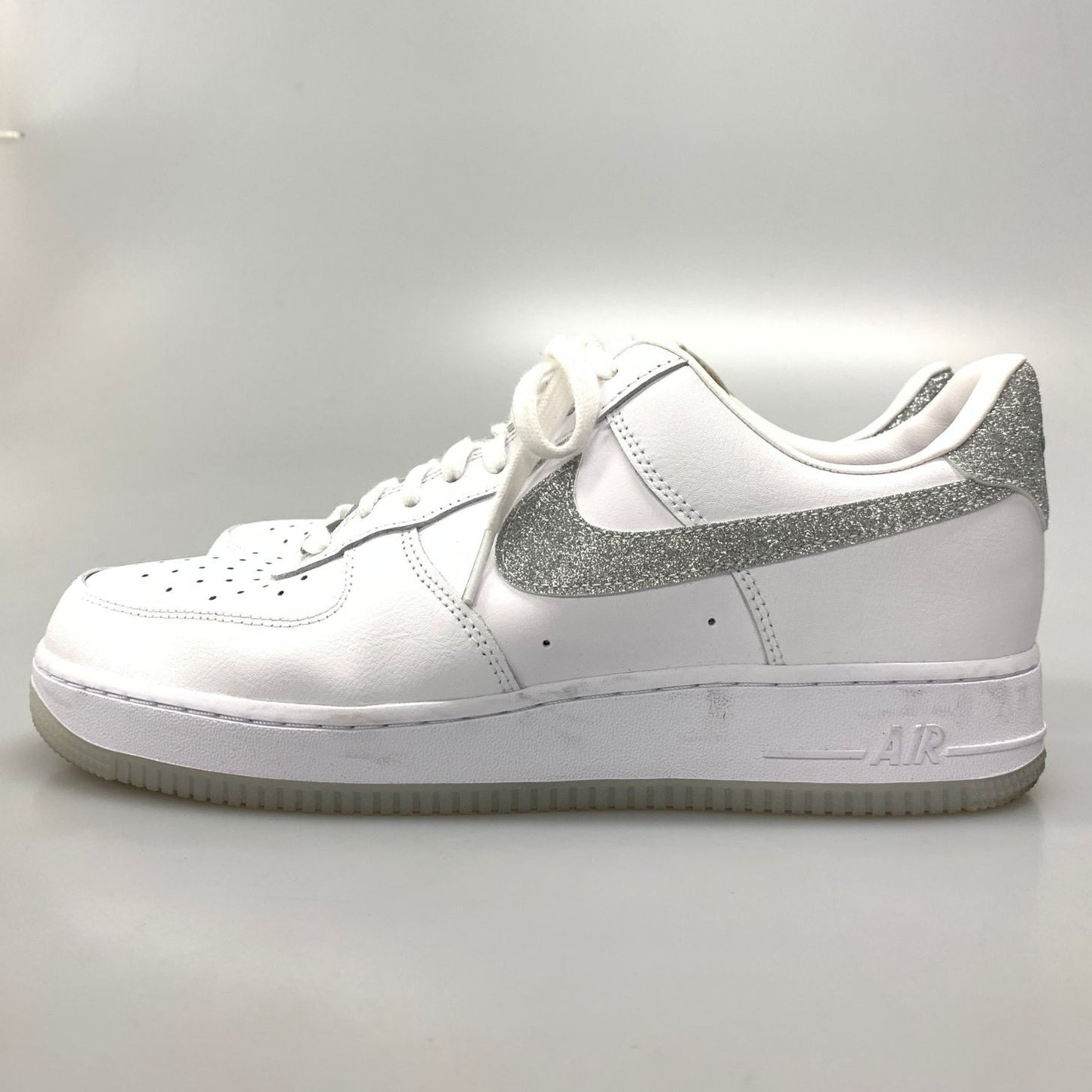 ナイキ エアフォースワン HQ3461-191 ラメ レディース ホワイト サイズ29cm NIKE 約29.0cm【AFD3】