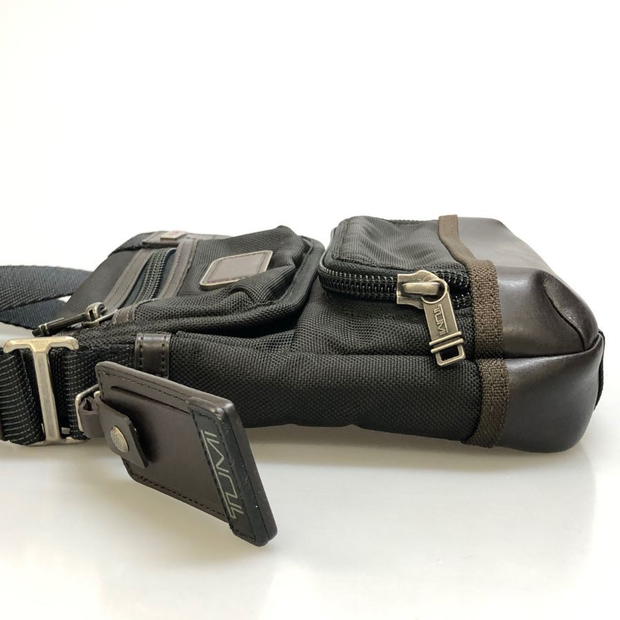 トゥミ ミニショルダーバッグ マグネット式フラップ メンズ ダークブラウン TUMI【AFE6】