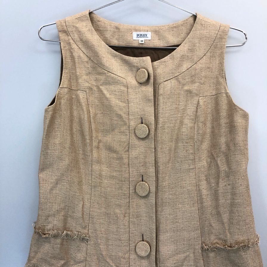 美品◆フォクシー ブティック ワンピース シルク フリンジ 装飾 デザイン ノースリーブ 22529 ベージュ レディース サイズ40 FOXEY BOUTIQUE 【AFB35】