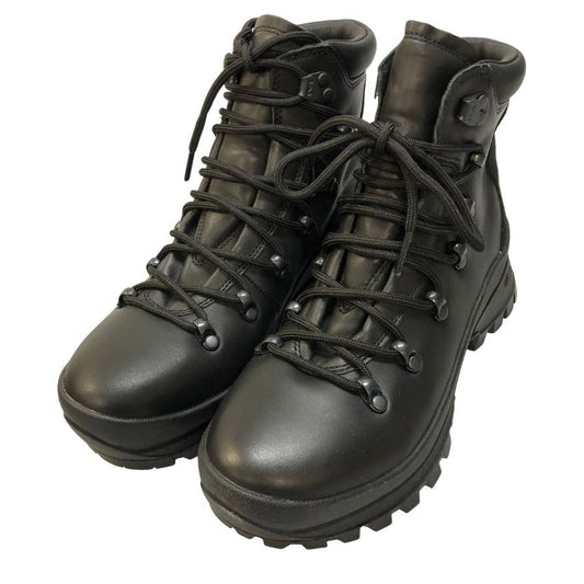 メレル ブーツ トレッキングブーツ Bristol MID レディース サイズ24.5 ブラック MERRELL 約24.5cm【AFD7】