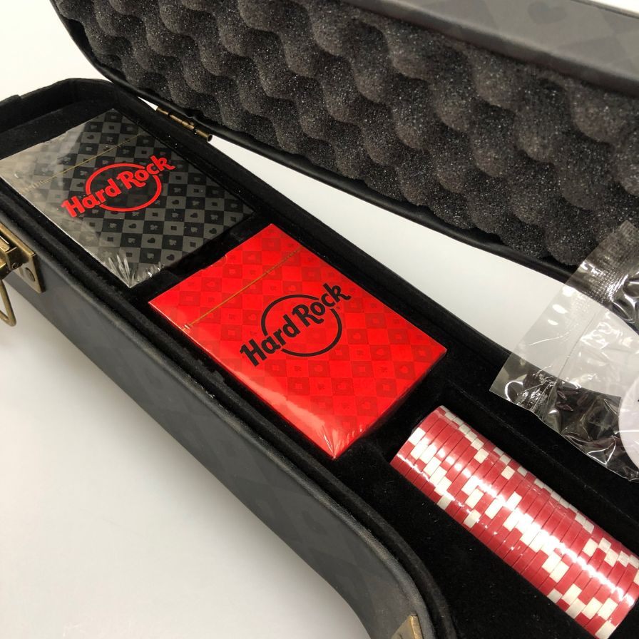 ハードロックカフェ リミテッドエディション ポーカーセット イン ギターケース ブラック Hard Rock Cafe Limited Edition Poker Set in Guitar Case【AFI28】【中古】