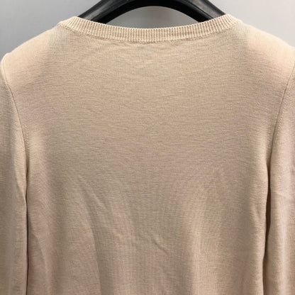 美品◆フォクシー ニット トップス ロゴプレート ウール100% 肩パット付 31781 レディース サイズ38 ベージュ FOXEY 【AFB5】