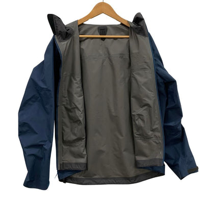 美品◆アークテリクス マウンテンパーカー ネイビー メンズ サイズM CA34438 ARC'TERYX 【AFB11】