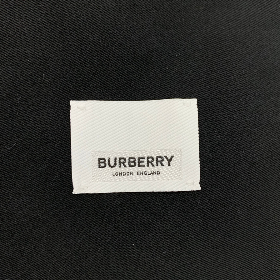 品相良好◆Burberry 连帽外套 钻石绗缝调温格纹衬里 白色标签 黑色 尺码 M 8035506 BURBERRY 女士 [AFA8] 