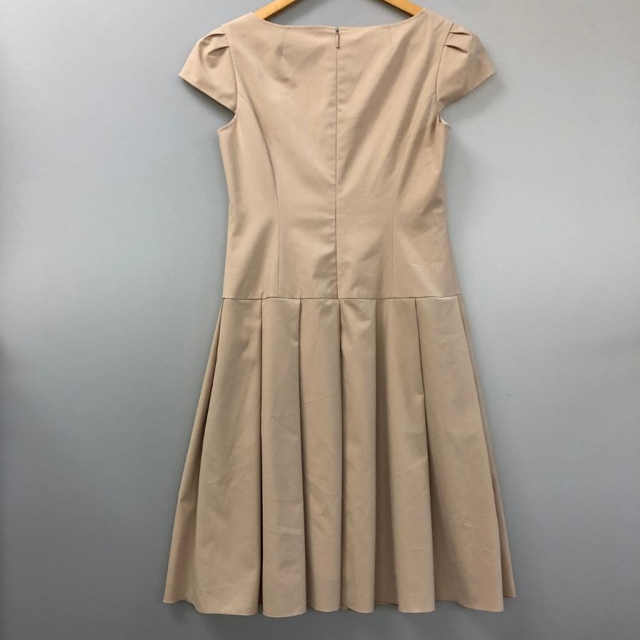 美品◆ルネ ワンピース ハーフスリーブ 半袖 スクエアネック リボン 装飾 5426180 ベージュ レディース サイズ38 Rene 【AFB3】