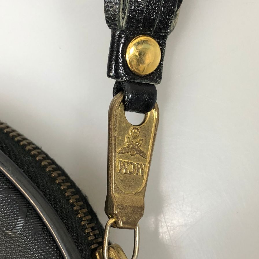 エムシーエム コインケース ラウンドジップ ナイロン ブラック MCM【AFI16】【中古】