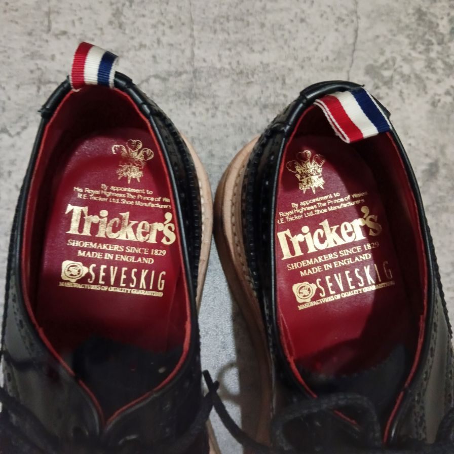 トリッカーズ seveskig別注 M7292 ウイングチップ  スエードガラスレザーコンビ ブラック クレープソール メンズ サイズUK6.5 Tricker's スエードシューズ 約25.0cm【LA】【中古】