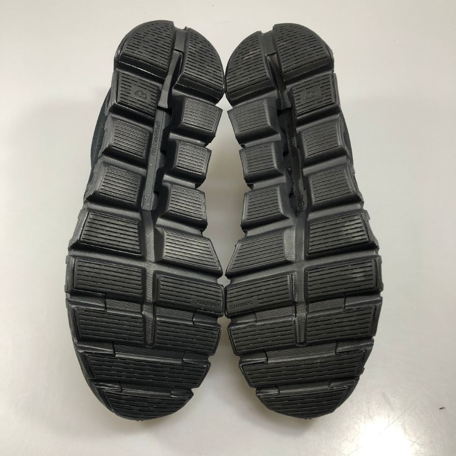 オン ランニングシューズ クラウド6 ウォータープルーフ ブラック メンズ サイズ28cm ON【AFC41】【中古】