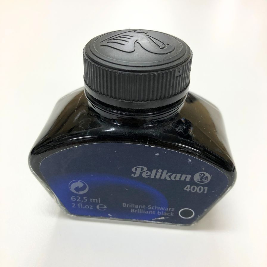 ペリカン 万年筆 M215 クラシック ダイヤライン ブラック×シルバー EF字 Pelikan【AFI22】