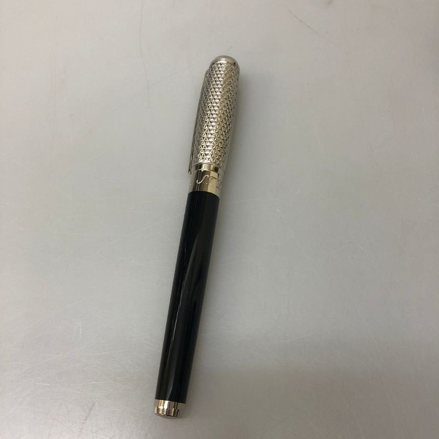 デュポン 万年筆 ラインD エタニティ ファイヤーX ペン先14K Fニブ シルバー系 S.T. Dupont【AFI6】