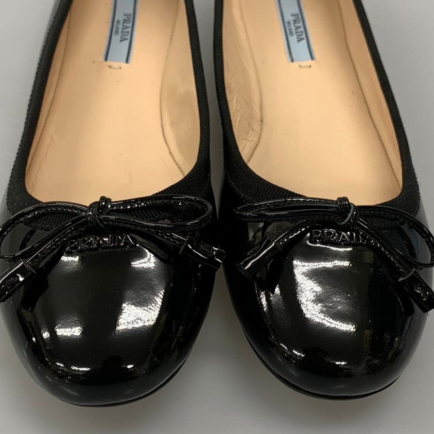 PRADA バレエシューズ　エナメル ロゴ刻印 UK5.5/24.5位 黒 PRADA バレエシューズエナメル ロゴ刻印 UK5.5/24.5位 黒