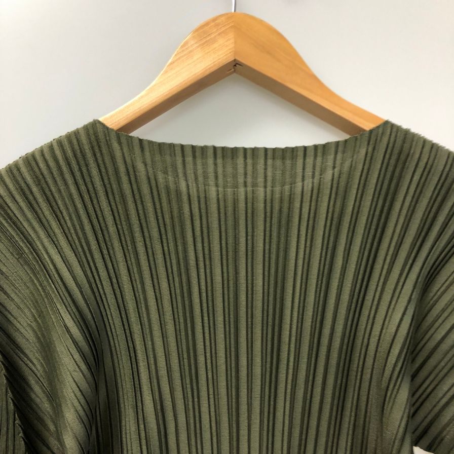 極美品◆プリーツプリーズ イッセイミヤケ 長袖プリーツカットソー カーキ サイズ3 レディース PLEATS PLEASE ISSEY MIYAKE 【AFB22】