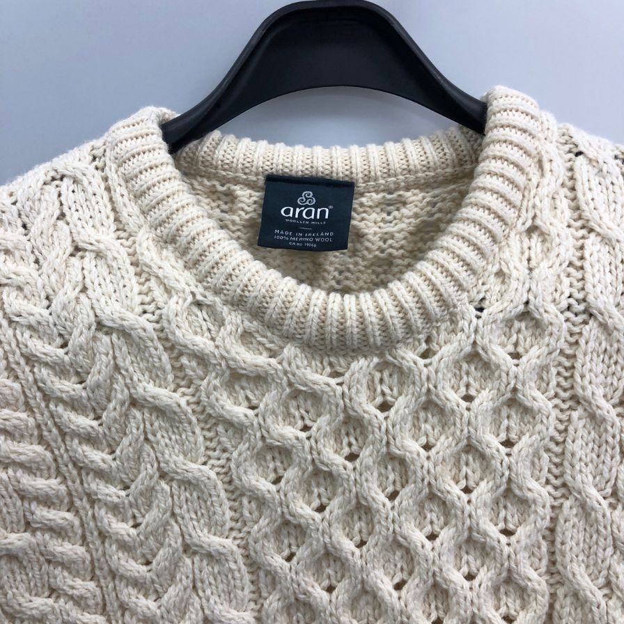 美品◆アラン ウーレンミルズ ニットセーター クルーネック ウール アイルランド製 メンズ サイズS ホワイト系 aran WOOLLEN MILLS 【AFB26】