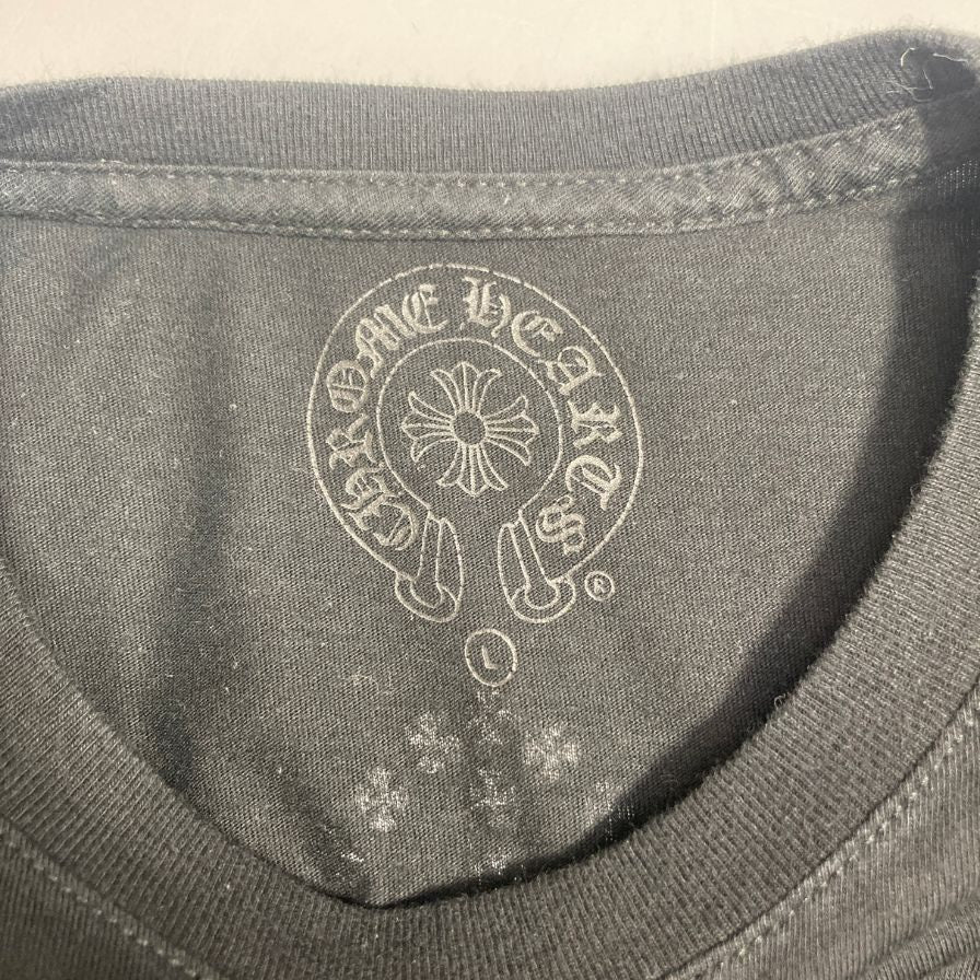 美品◆クロムハーツ Tシャツ ポケットT 胸元ロゴ バックプリント クロス  ブラック サイズL メンズ CHROME HEARTS 【AFB4】