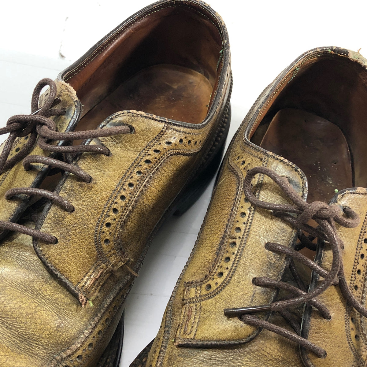 フローシャイム レザーシューズ ロングウィング グレインレザー ゴールデンハーベスト ライトブラウン メンズ サイズUS10.5 FLORSHEIM 約28.5cm【AFC32】