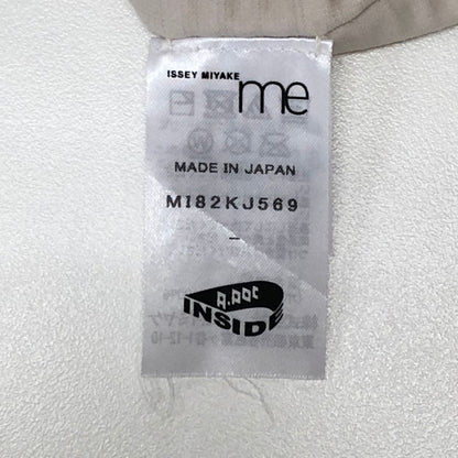 美品◆ミー イッセイミヤケカットソー MI82KJ569 エイポックインサイド ポリエステル  レディース  ホワイト ME ISSEY MIYAKE 【AFB25】