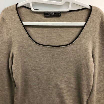 極美品◆フォクシー ニット トップス 袖刺繍 ウール100% 27324 レディース サイス38 ブラウン FOXEY 【AFB37】