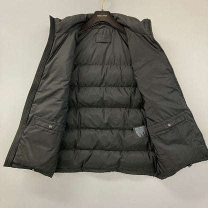 美品◆プラダ ダウンベスト パデッドナイロン トライアングルロゴ サイズ48 メンズ ブラック SGJ191 PRADA 【AFA11】