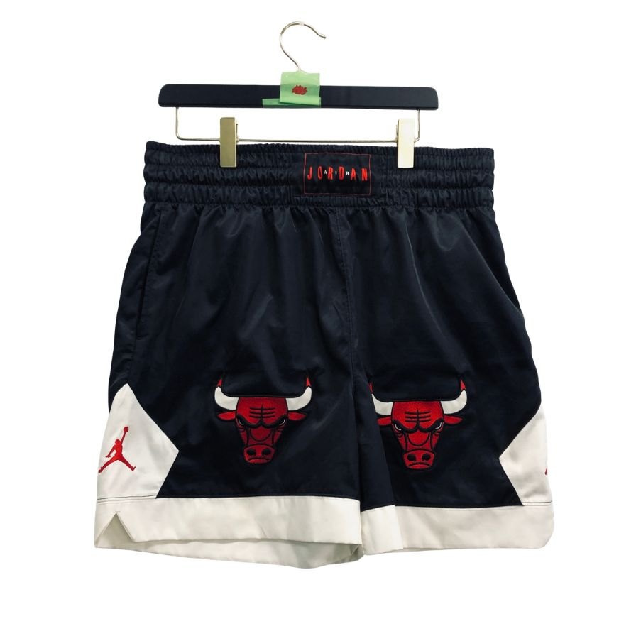 ジョーダン シカゴ ブルズ ショーツ ブラック×ホワイト サイズL JORDAN CHICAGO bulls 【AFB22】