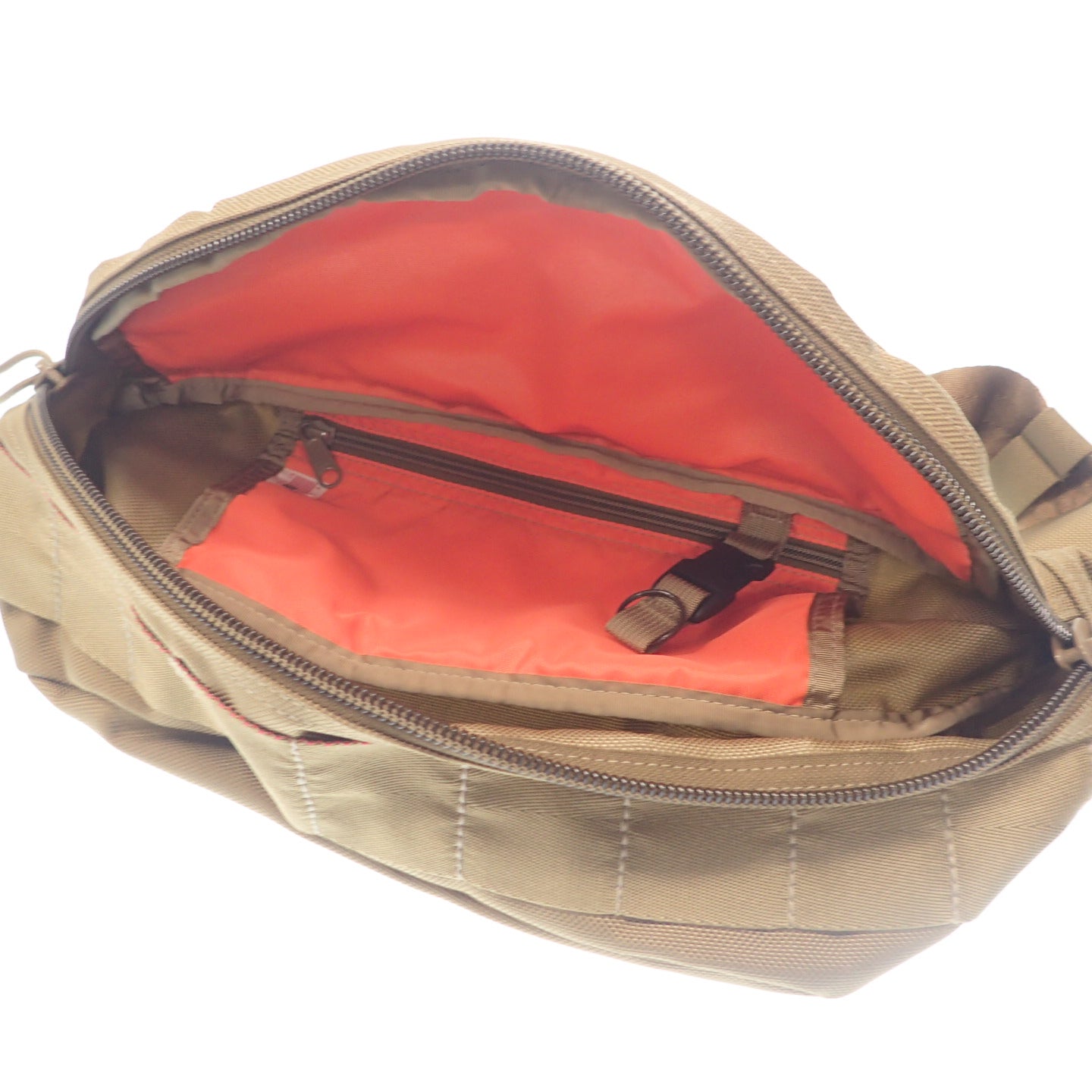 Very good condition ◆ Briefing Master Pod Body Bag Made in USA Ballistic Nylon Khaki BRIEFING MASTER POD [AFE12] 