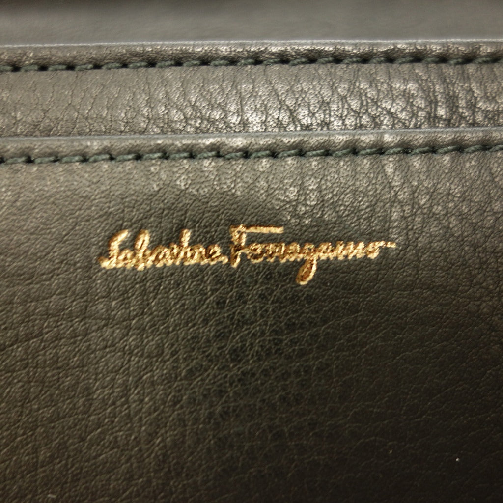 極美品◆サルヴァトーレフェラガモ 長財布 二つ折り ブラック Salvatore Ferragamo【AFI5】