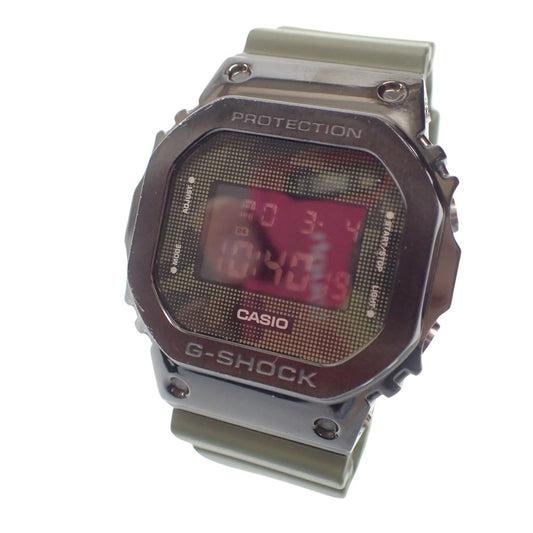美品◆ジーショック 腕時計 GM-5600B メタルベゼル 迷彩柄 G-SHOCK【AFI12】