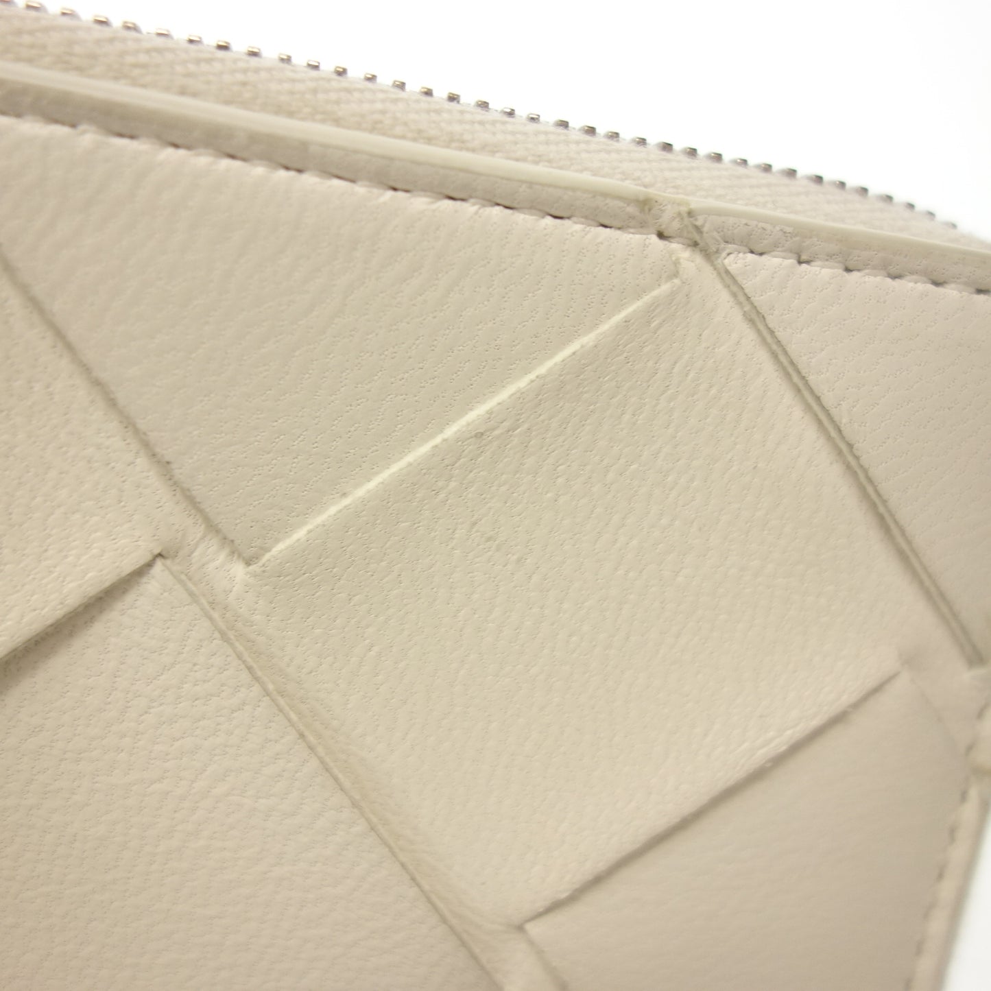 Bottega Veneta Coin Purse Coin Case Maxi Intrecciato Leather White Box BOTTEGA VENETA [AFI18] [Used] 