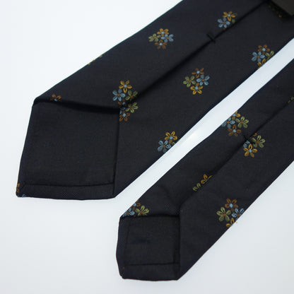 Good condition ◆ Gucci tie flower 562827 navy GUCCI [AFI17] 