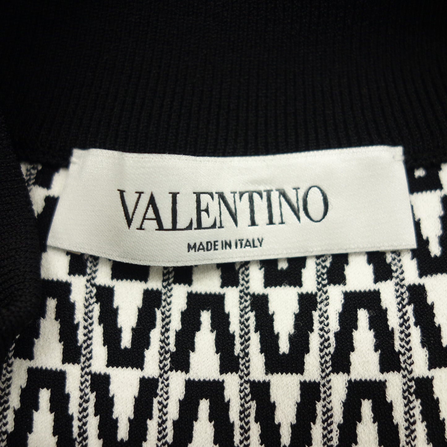 状况良好◆Valentino 海贼王 V 标志女式黑色 x 白色 尺码 XS VALENTINO [AFB15] 