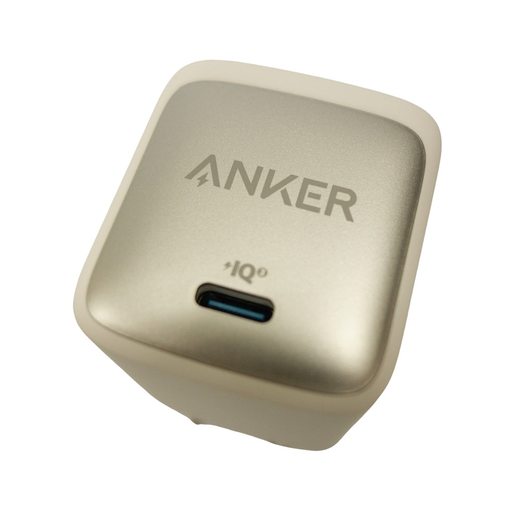 美品◆アンカー ナノⅡ 充電器 バッテリー ホワイト 65W A2663 Anker Nano Ⅱ【AFI8】