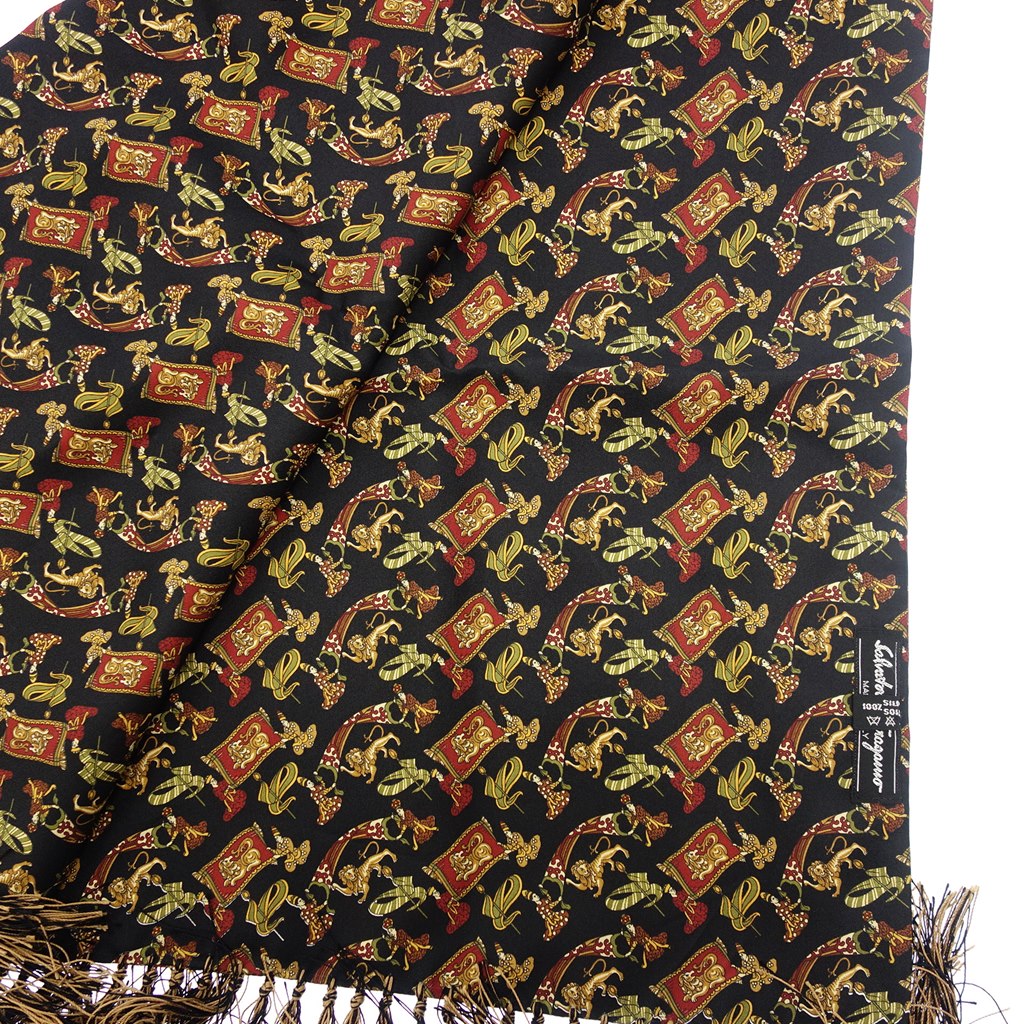 Good condition◆Salvatore Ferragamo Stole Silk Black Multi All-over Pattern Salvatore Ferragamo [AFI21] 