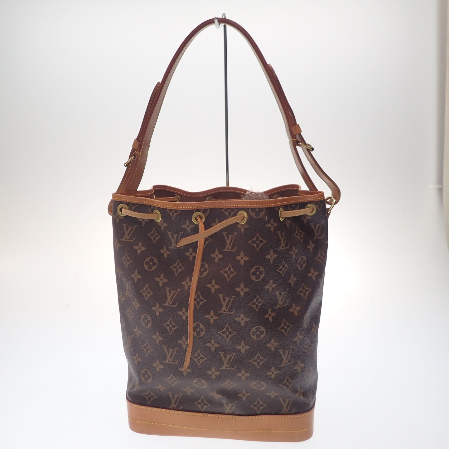 Louis Vuitton Shoulder Bag Monogram Petit Noe M42226 Louis Vuitton [AFE4] [Used] 