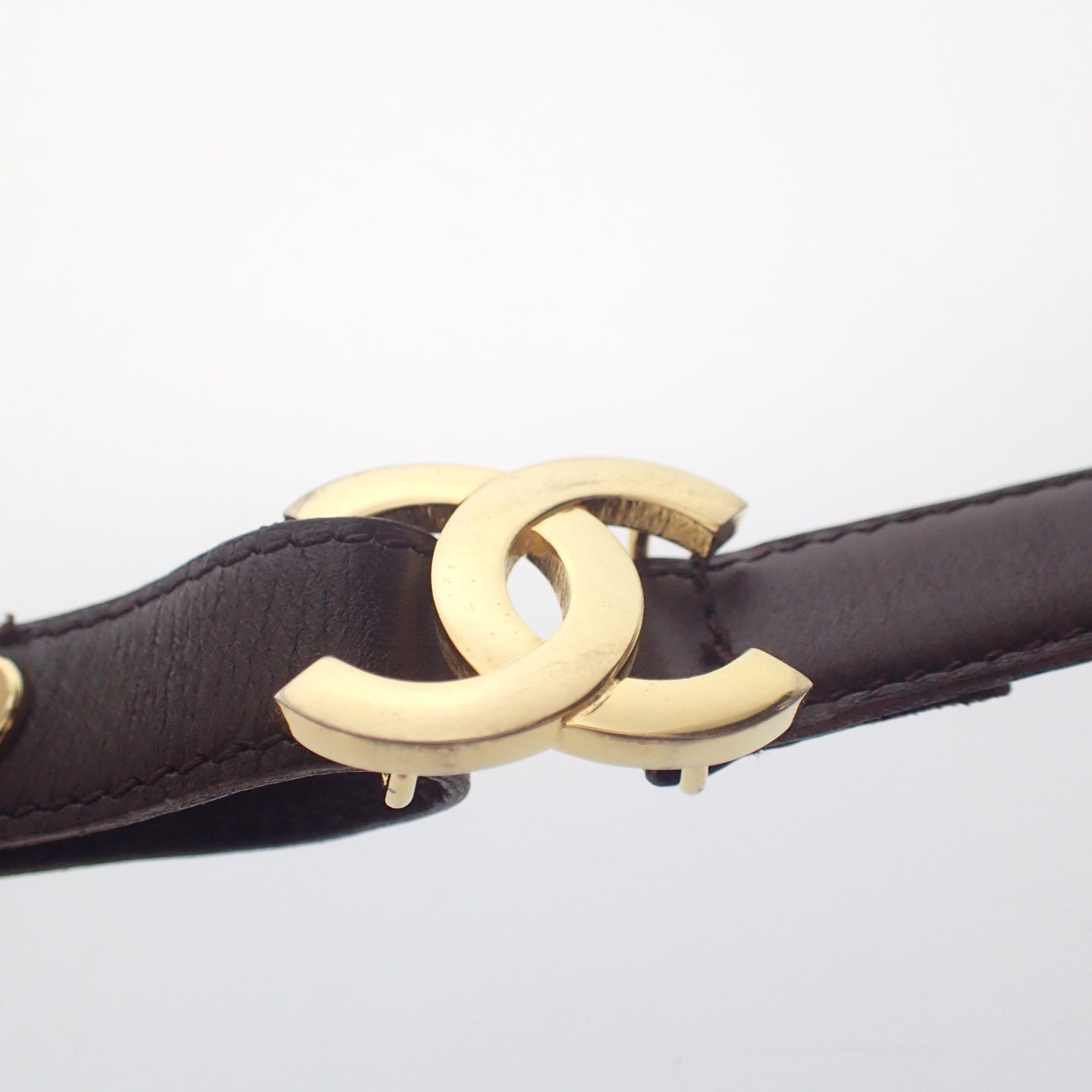 Good condition ◆ CHANEL leather belt here mark gold hardware CHANEL [AFI2] 