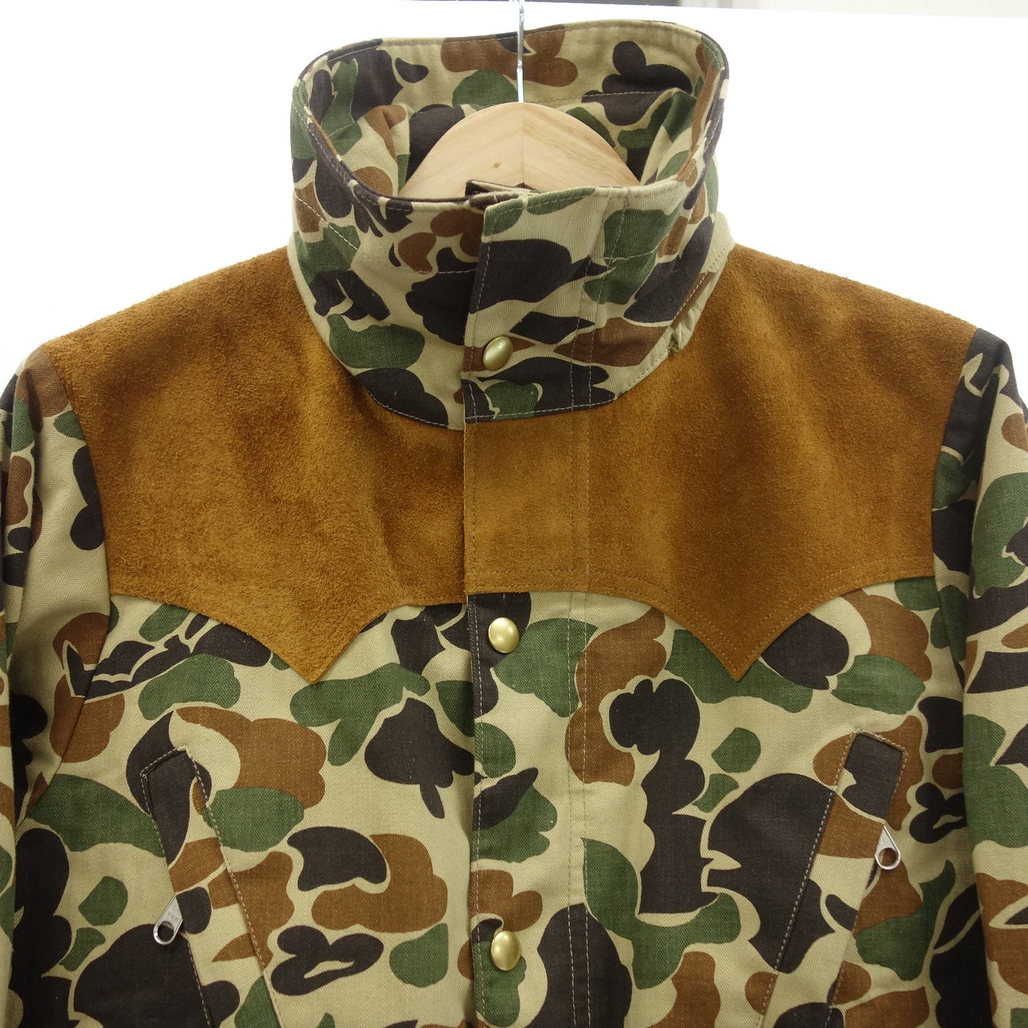 Very good condition◆Rocky Mountain Mountain Parka Suede Leather Camouflage Pattern Men's 38 ROCKY MOUNTAIN BICYCLES [AFA15] 