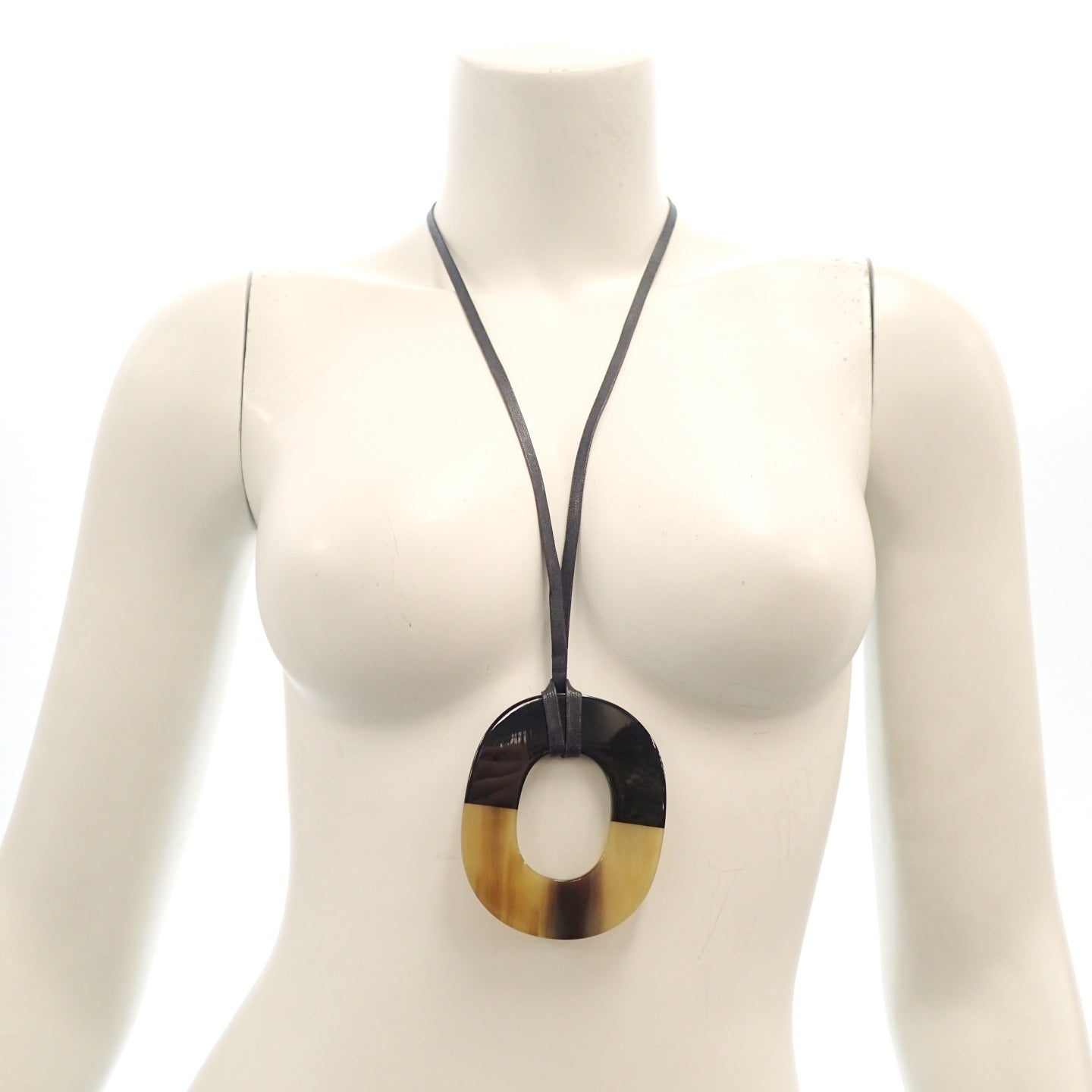 Good Condition◆Hermes Necklace Pendant Issum Buffalo Horn Lacquer Wood Black x Brown HERMES [AFI17] 